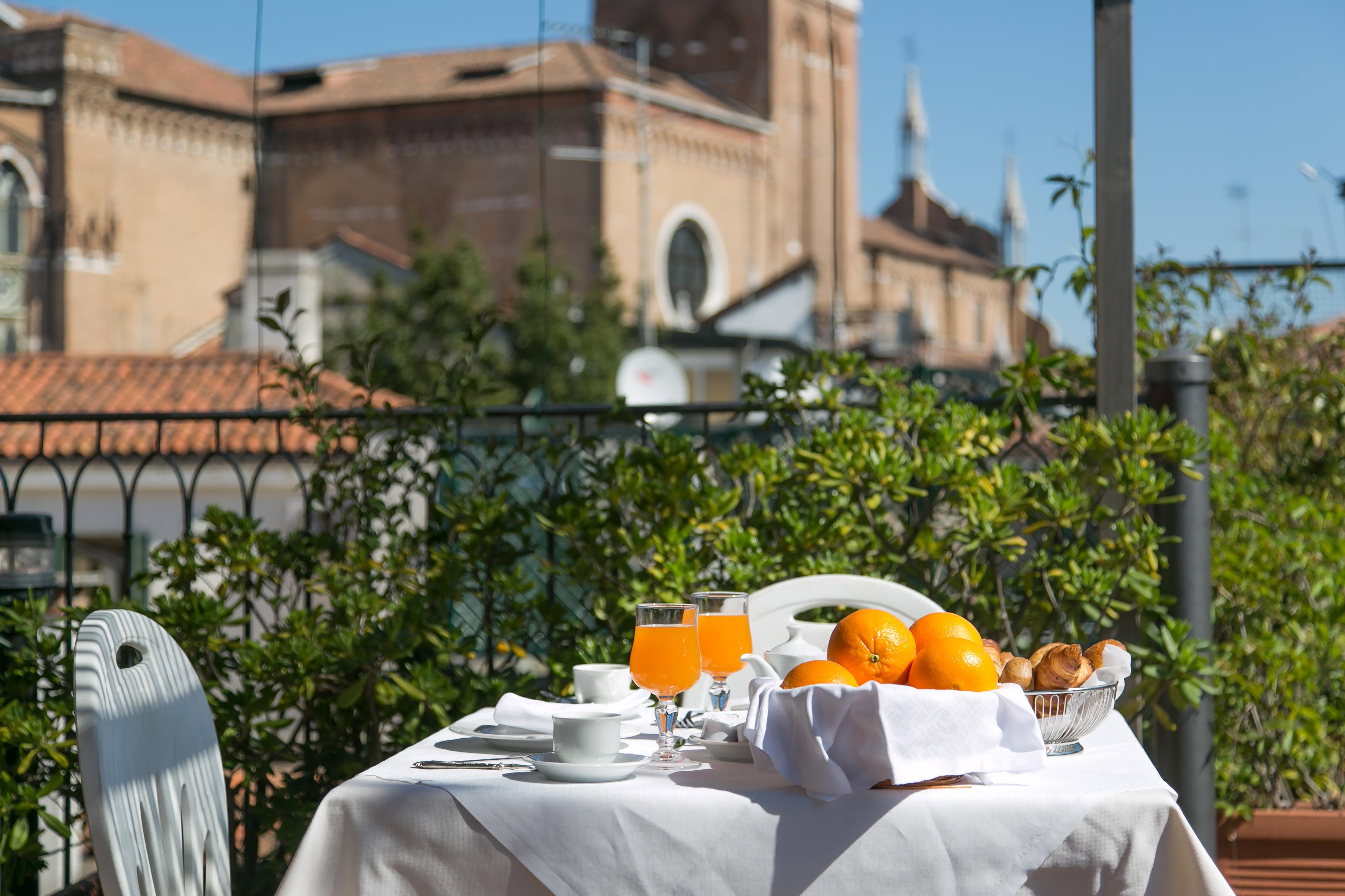 Pantalon Hotel Venezia